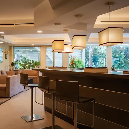 마리아 레지나 호텔 4*